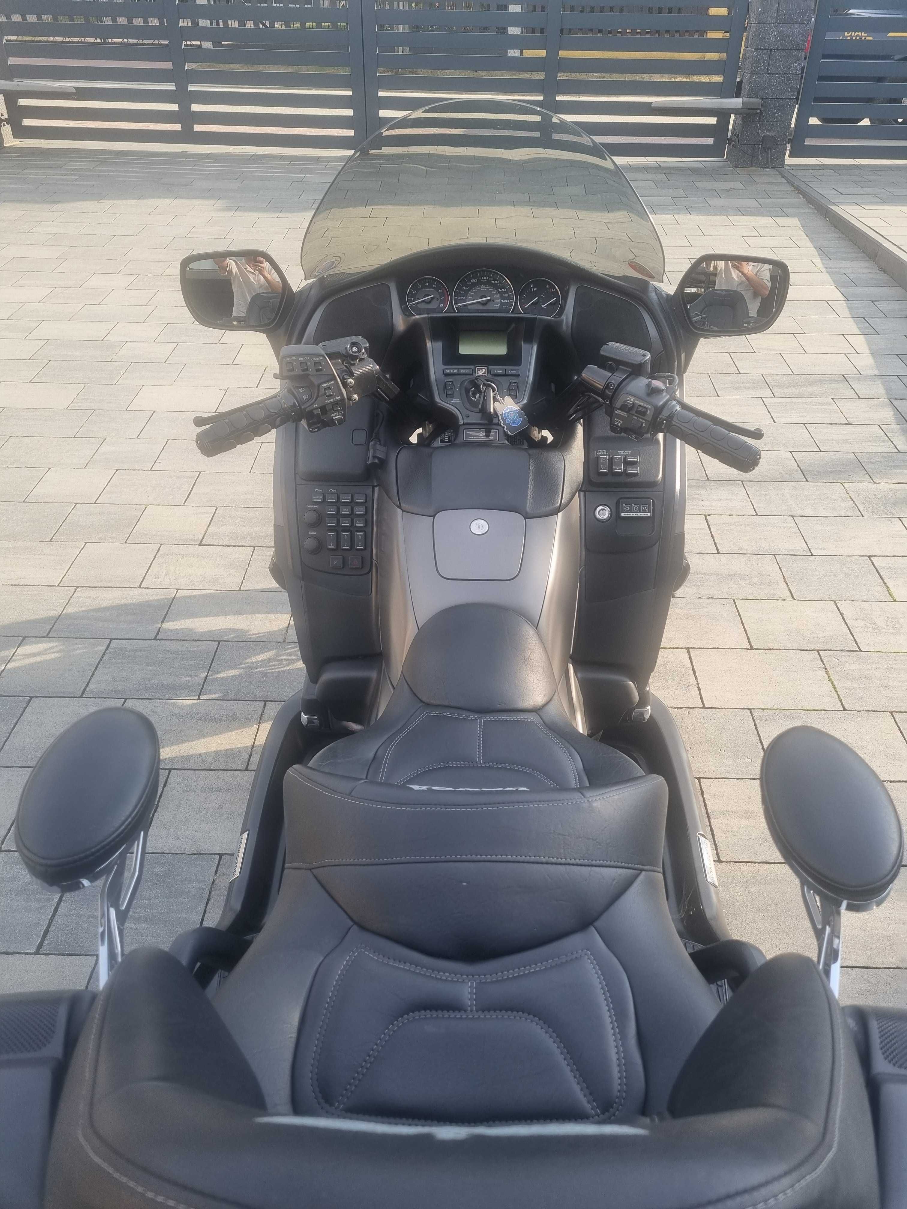 Honda GL 1800 Goldwing / Trike - Trajka - r.2012