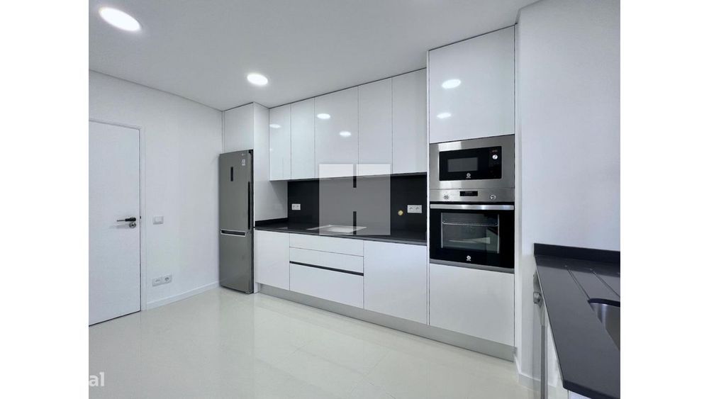 T3 com Terraço e Varandas NOVO