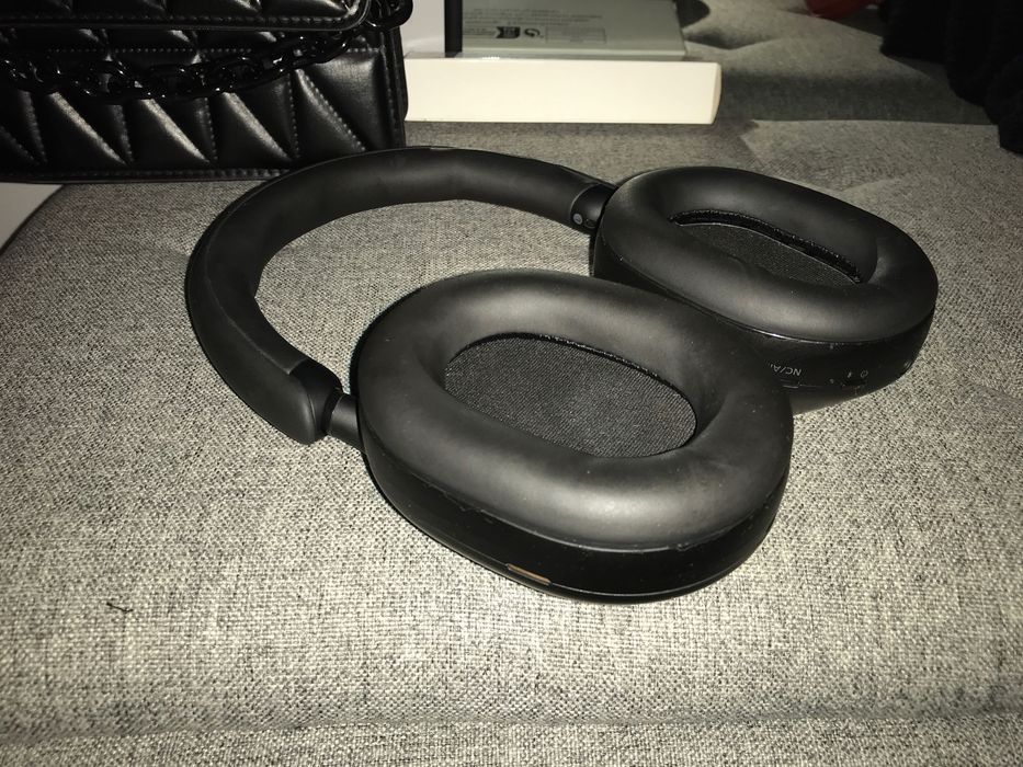 Sprzedae XH-1000XM5 Słuchawki Sony Touch w Bardzo dobrym stanie