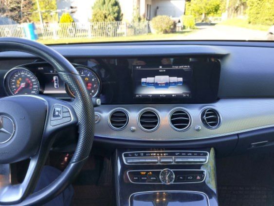 Mercedes-Benz Klasa E MERCEDES E 200 9G-TRONIC, 2018 r., 68.000 km