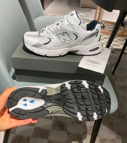 ModayNew Balance 530WhiteDamskieButySportowe_Trwałe Roz.39