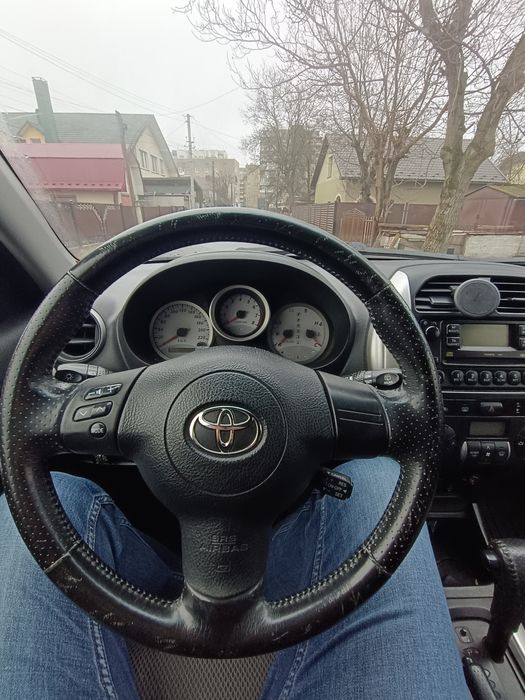 Toyota RAV4 • 2004 рік • 2.0 бензин + ГБО • Автомат