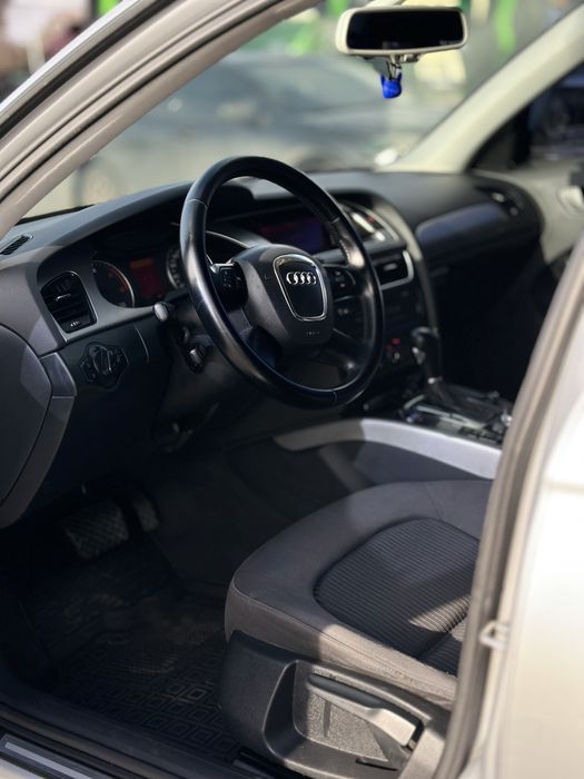 Audi A4 2008 року, 2.0 TDI, автомат