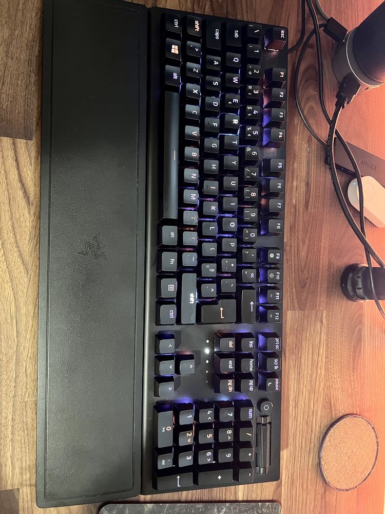 Teclado mecânico Razer blackwindow Layout PT Como novo