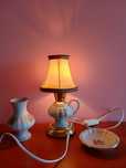 Zestaw lampka nocna porcelanowa PRL Polam, wazonik oraz popielniczka