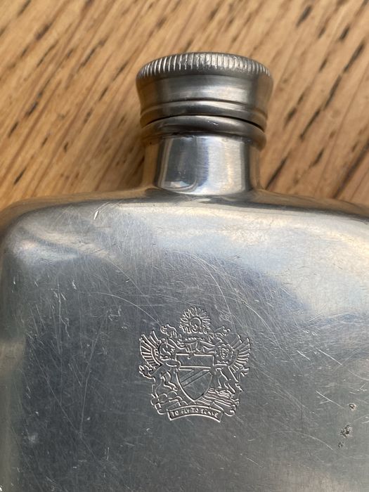 Srebrna piersiowka British Airways