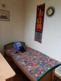 Łóżko drewniane z materacem - 180 cm×90 cm
