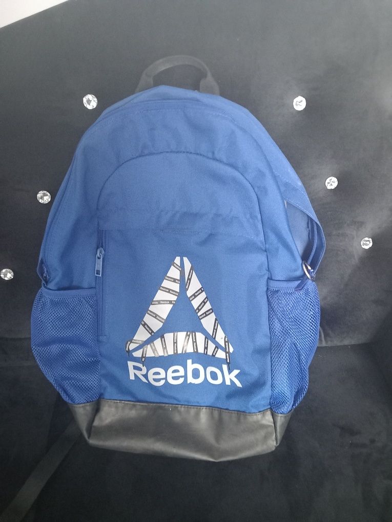 Sprzedam plecak szkolny Reebok