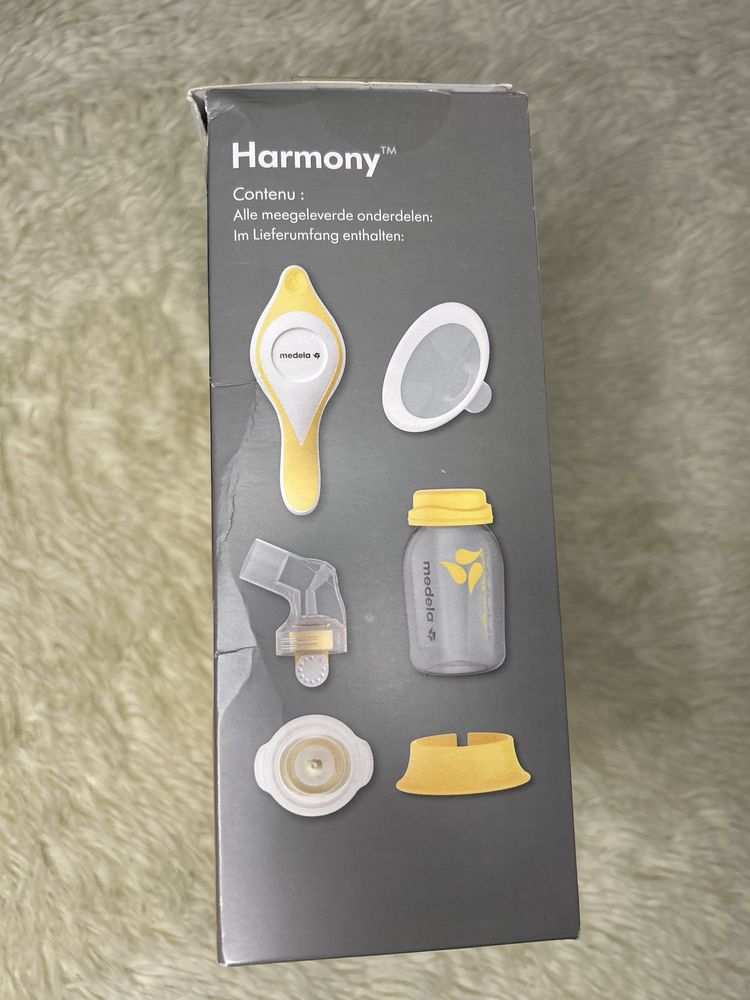 Механічний молоковідсмоктувач Medela Harmony Manual 2-Phase Breastpump