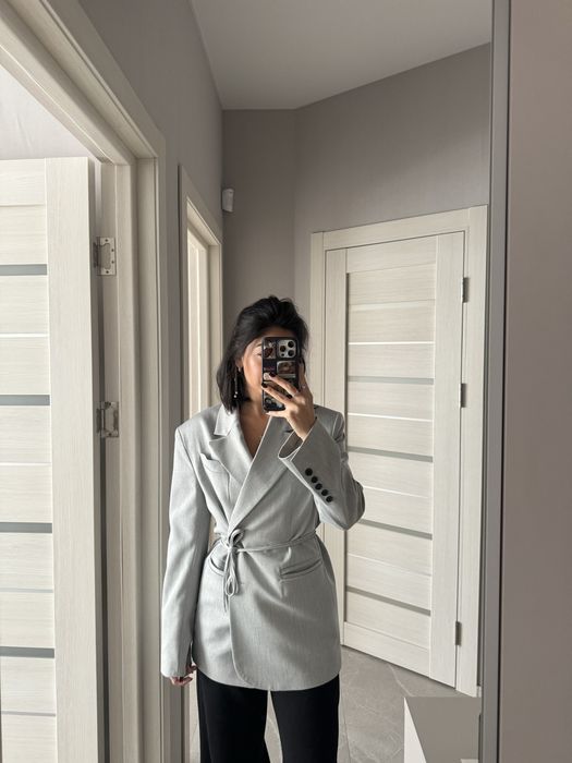 Продам новый пиджак-трансформер Coosh