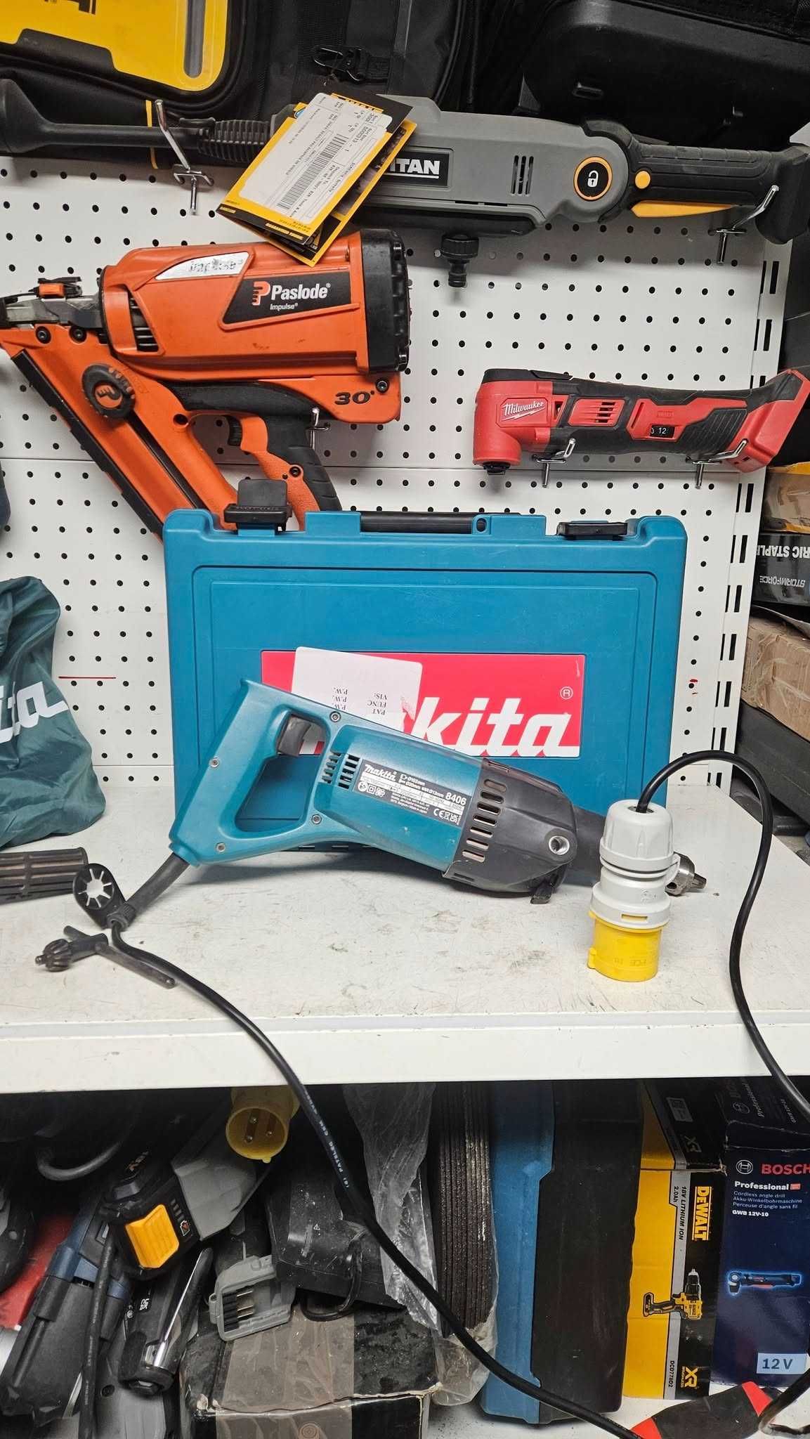 Wiertarka udarowa Makita 8406 Moc 850W 110V