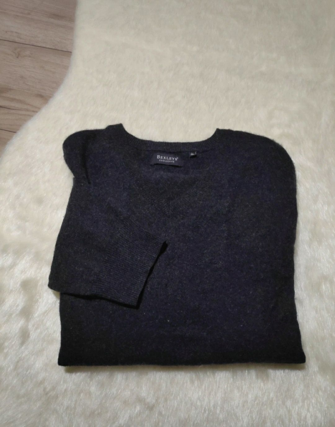 Hit! Piękny czarny swetr Bexley Exclusive 65%Merio Wool 35 %Cashmere L