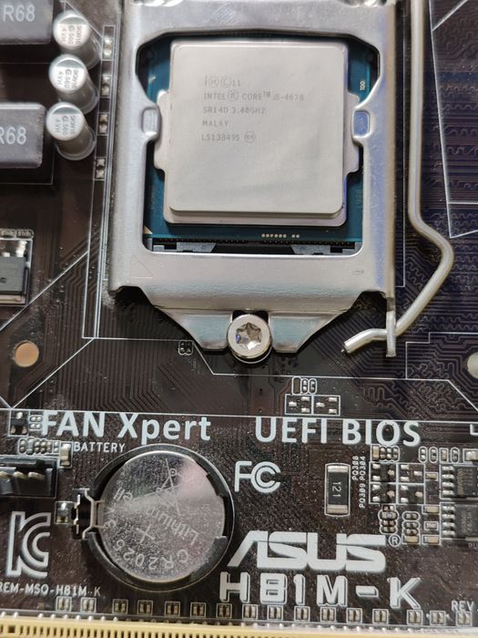 Увесь набор лотом за 1000грн продам
Дешеві Материнська плати Asus p887
