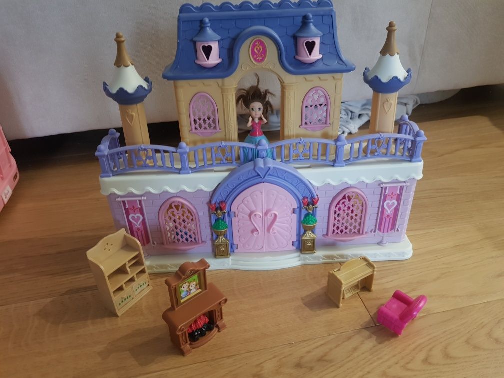 Domek dla lalek zamek mebelki lalka