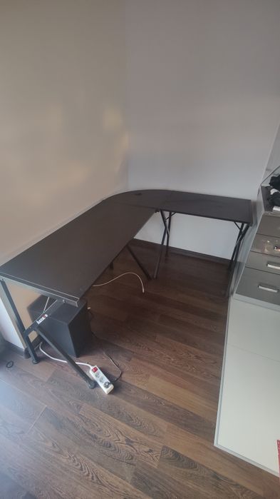 Narożne biurko gamingowe