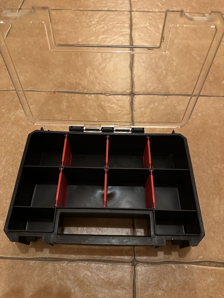 Maly organizer, skrzynka na śrubki