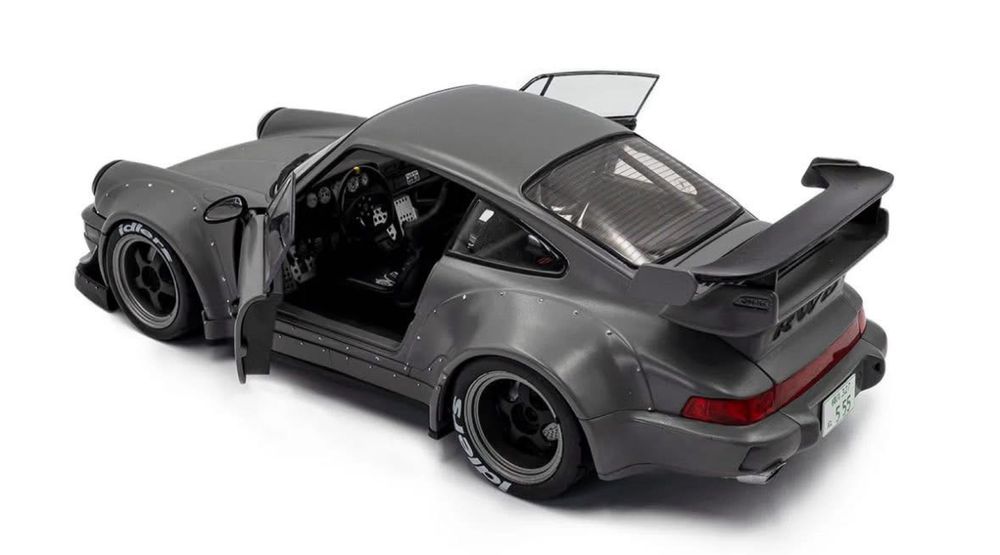 Miniaturas 1/18 mais figura dos fundadores RBW e LBWK