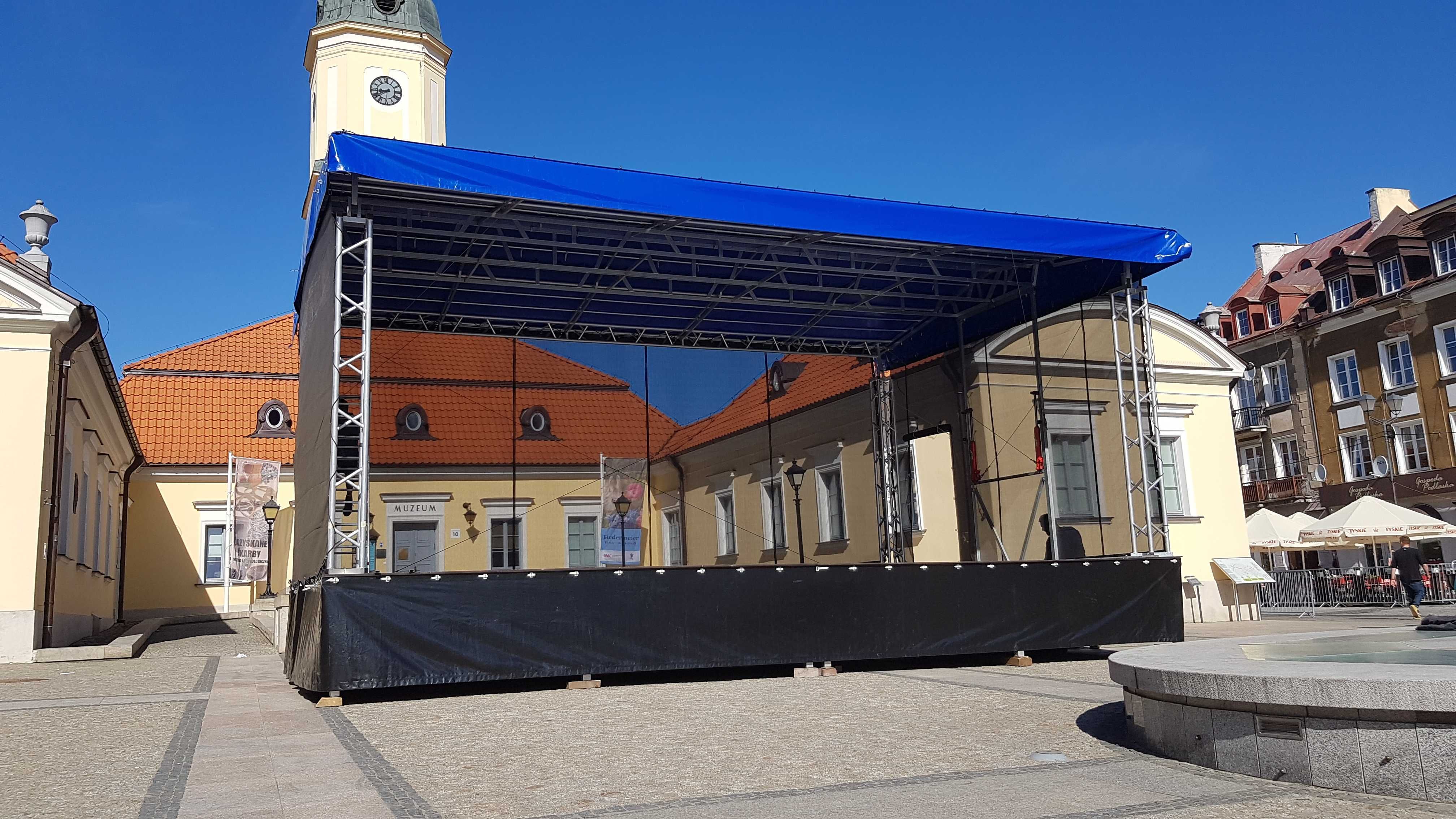 Scena 9x6 (nie 8x6) zadaszenie wynajem estrada mobilna nagłośnienie