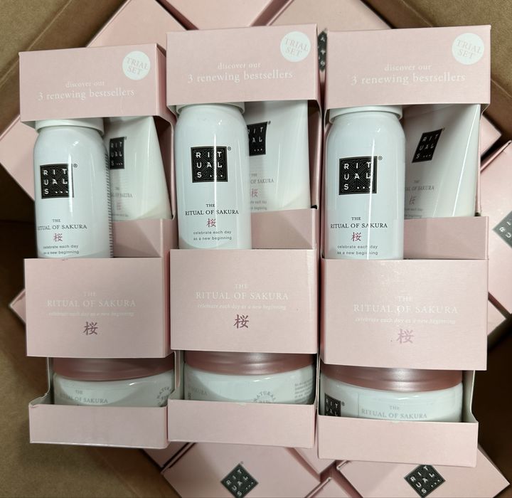 Набір пошкодження Rituals Travel XS Ayurveda Sakura Рітуалс