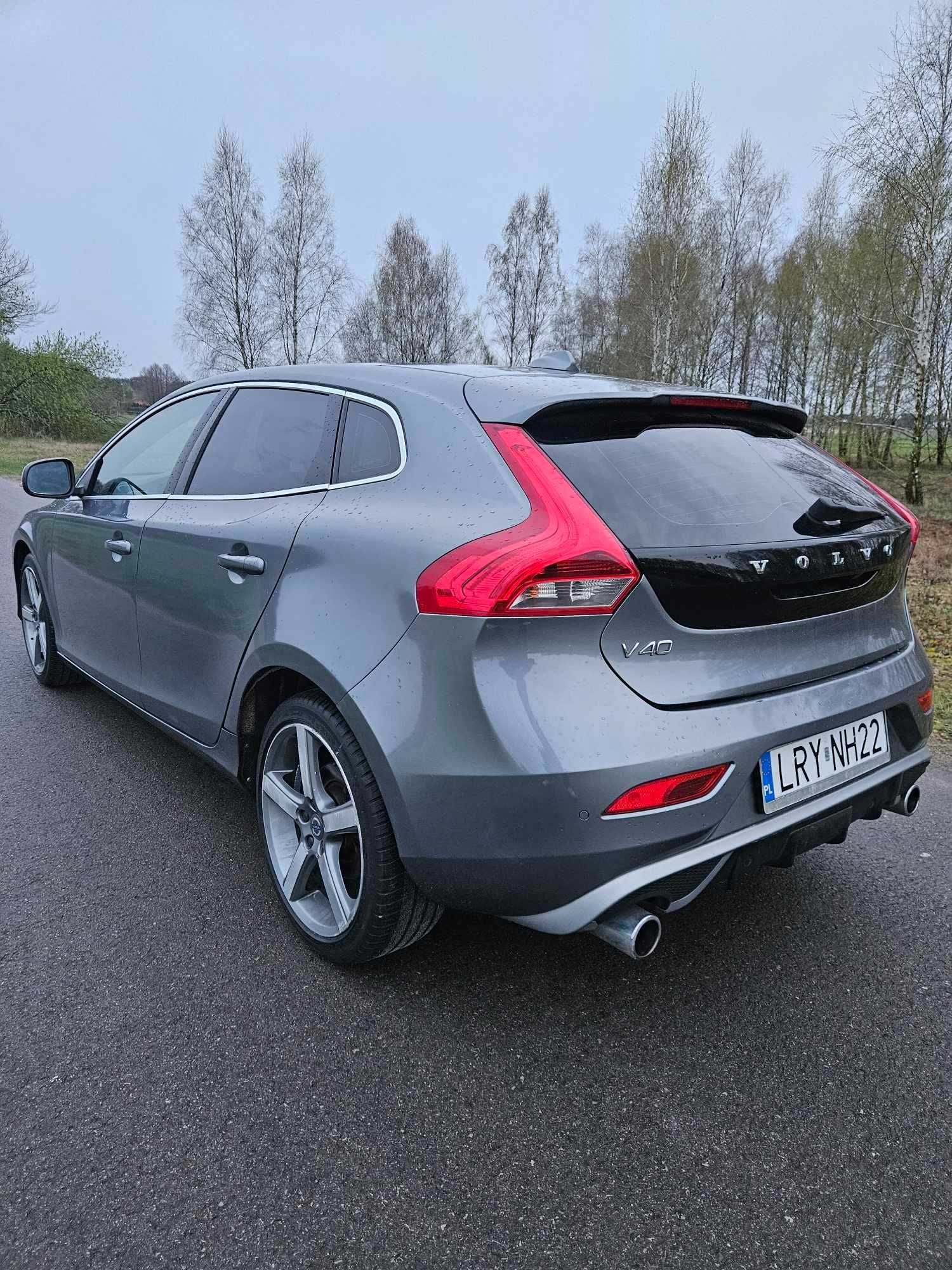 Volvo V40 D3 R-Design 150KM