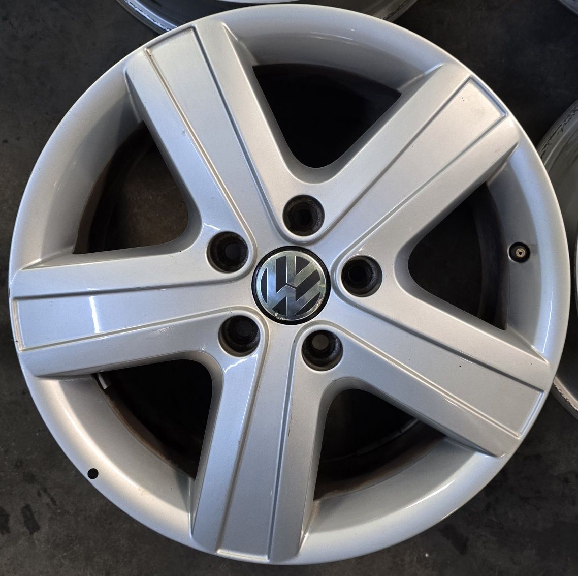 Alufelgi 17' Vw T5 T6 5x120 (bmn) Jarbet #3.7