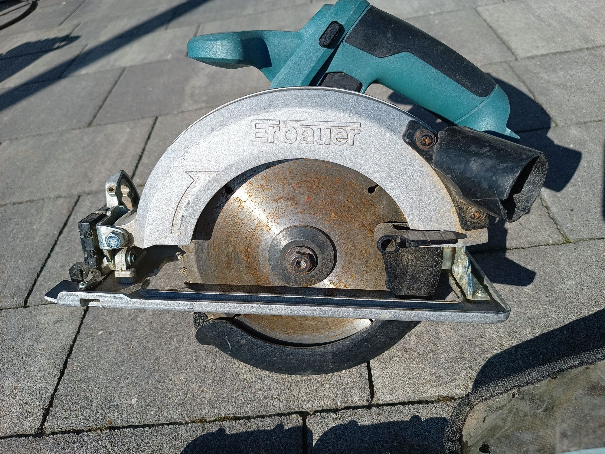 Zestaw Erbauer pilarka akumulatorowa 18v,  2ah