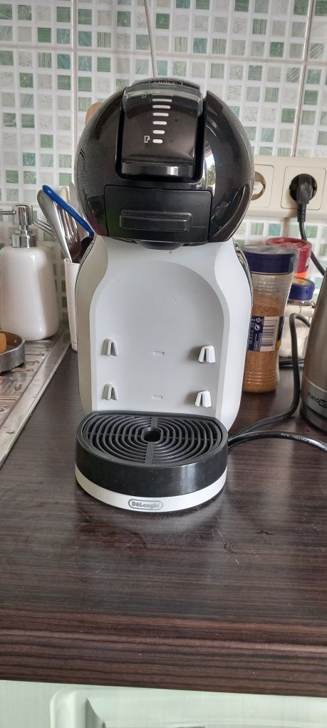 Кавоварка Dolce Gusto