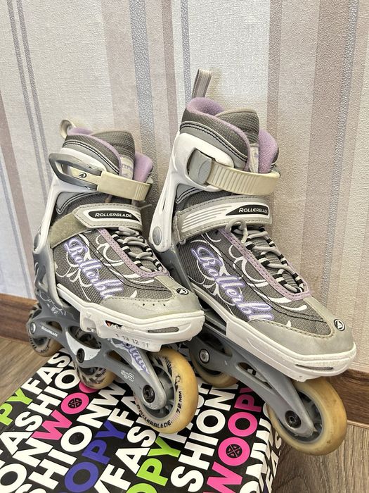 Роликові ковзани Rollerblade розмір 28-32 в гарному стані