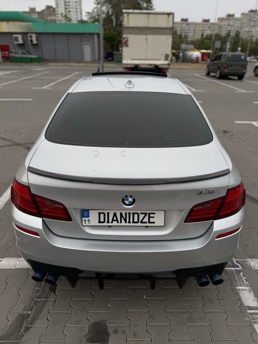 Продам БМВ Ф10, орігінальний м-пакет