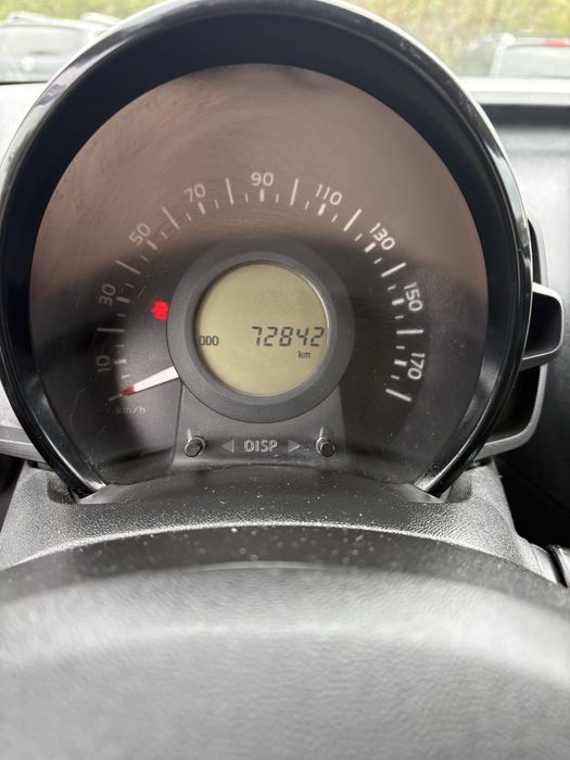 Toyota aygo com 5 lugares