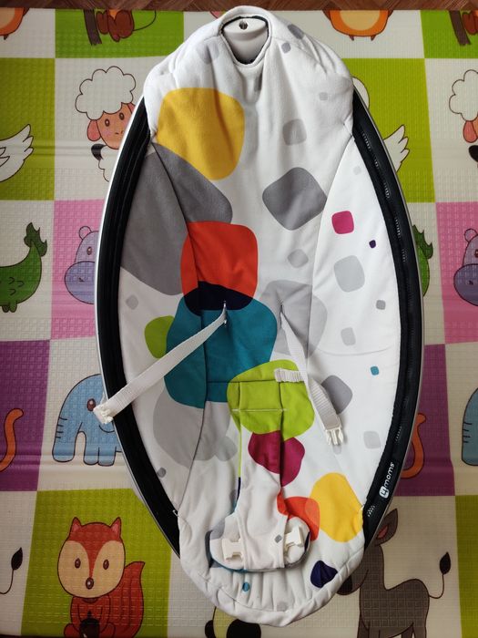 4 MOMS MAMARoo Заколисуючий центр для малюків
