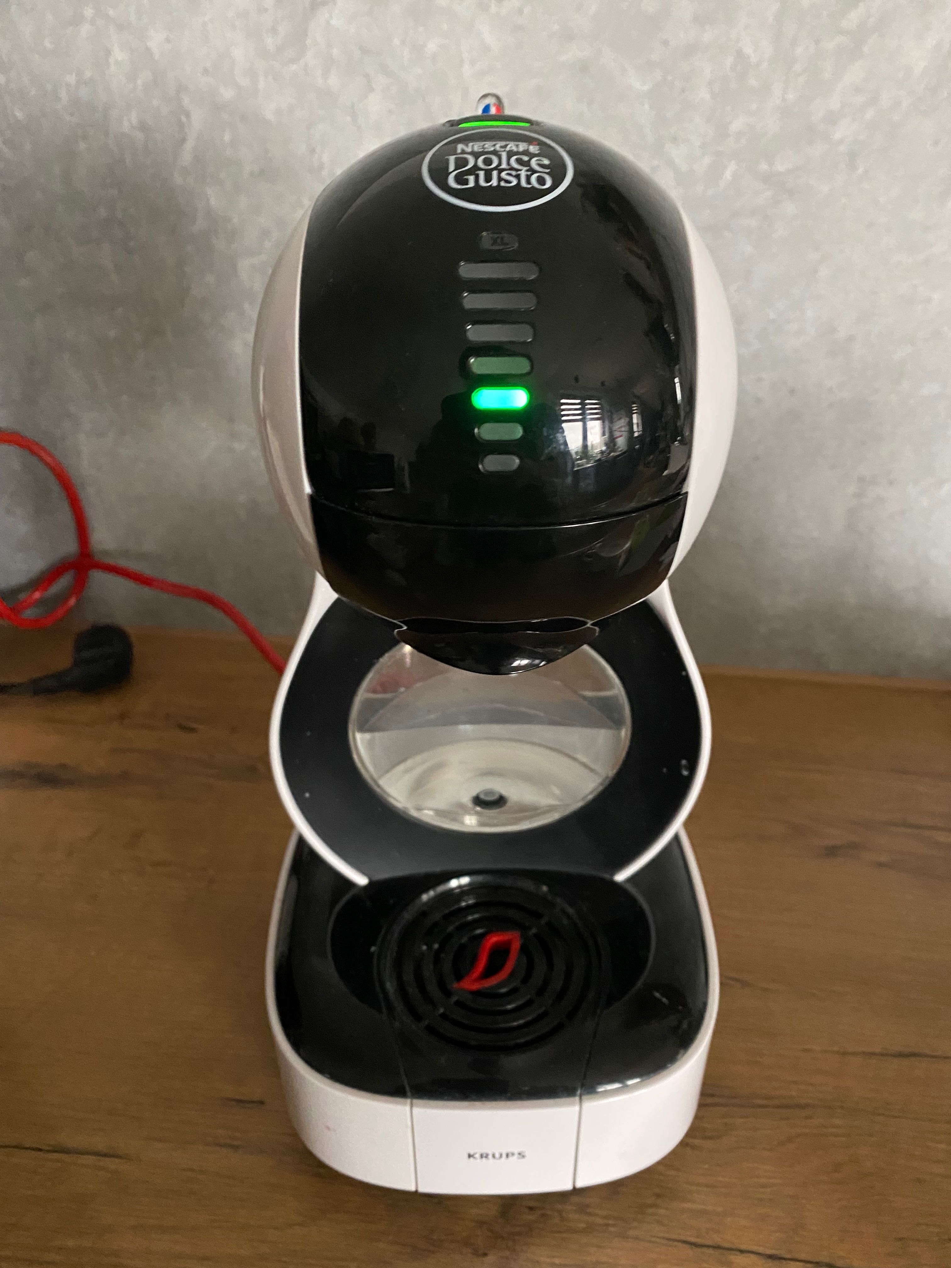 Sprzedam ekspres dolce gusto