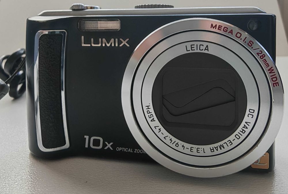 Aparat cyfrowy Panasonic Lumix DMC-TZ4 + gratis