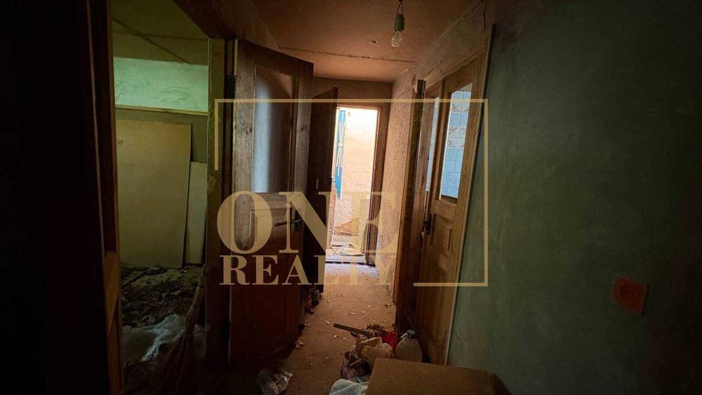 Будинок з зем. ділянкою 13.38 соток в центрі села Велика Олександрівка