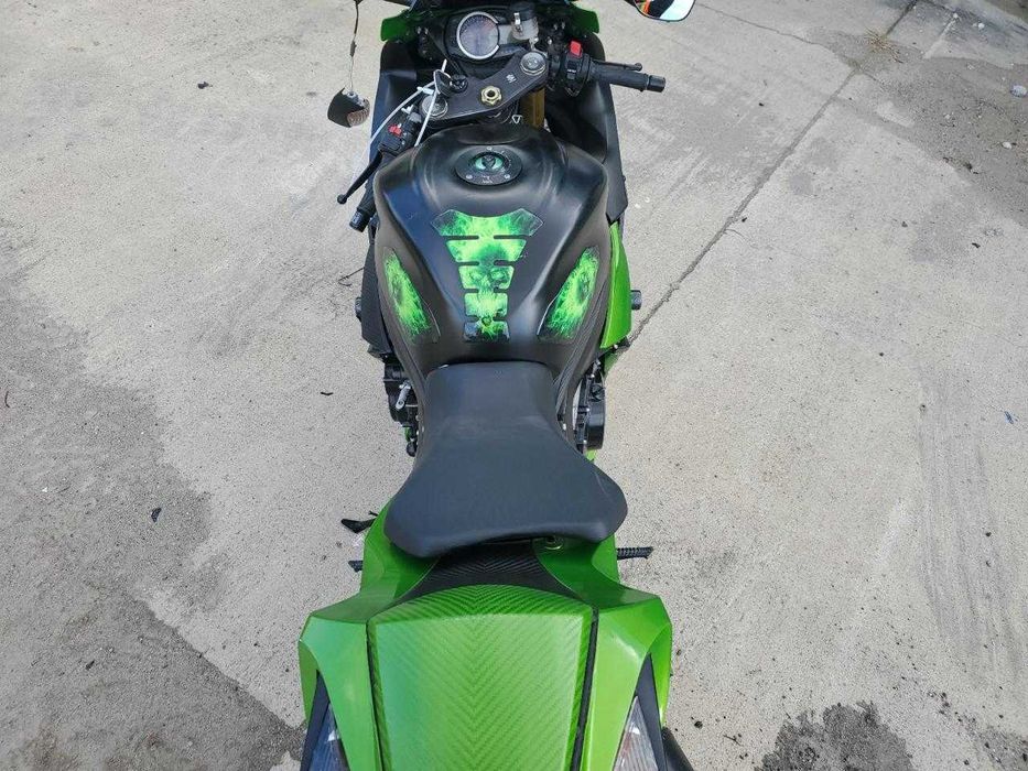 2016 SUZUKI GSX-R750