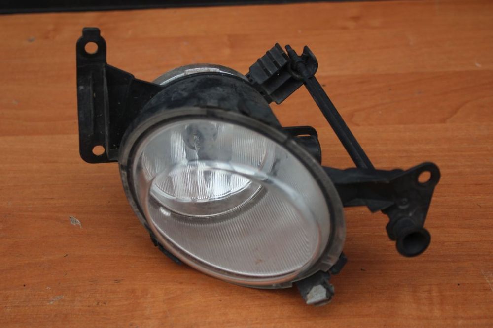 HALOGEN PRAWY PRZEDNI OPEL CORSA D PRZED LIFTEM 13262572