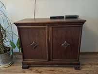 Kredens solidne drewno