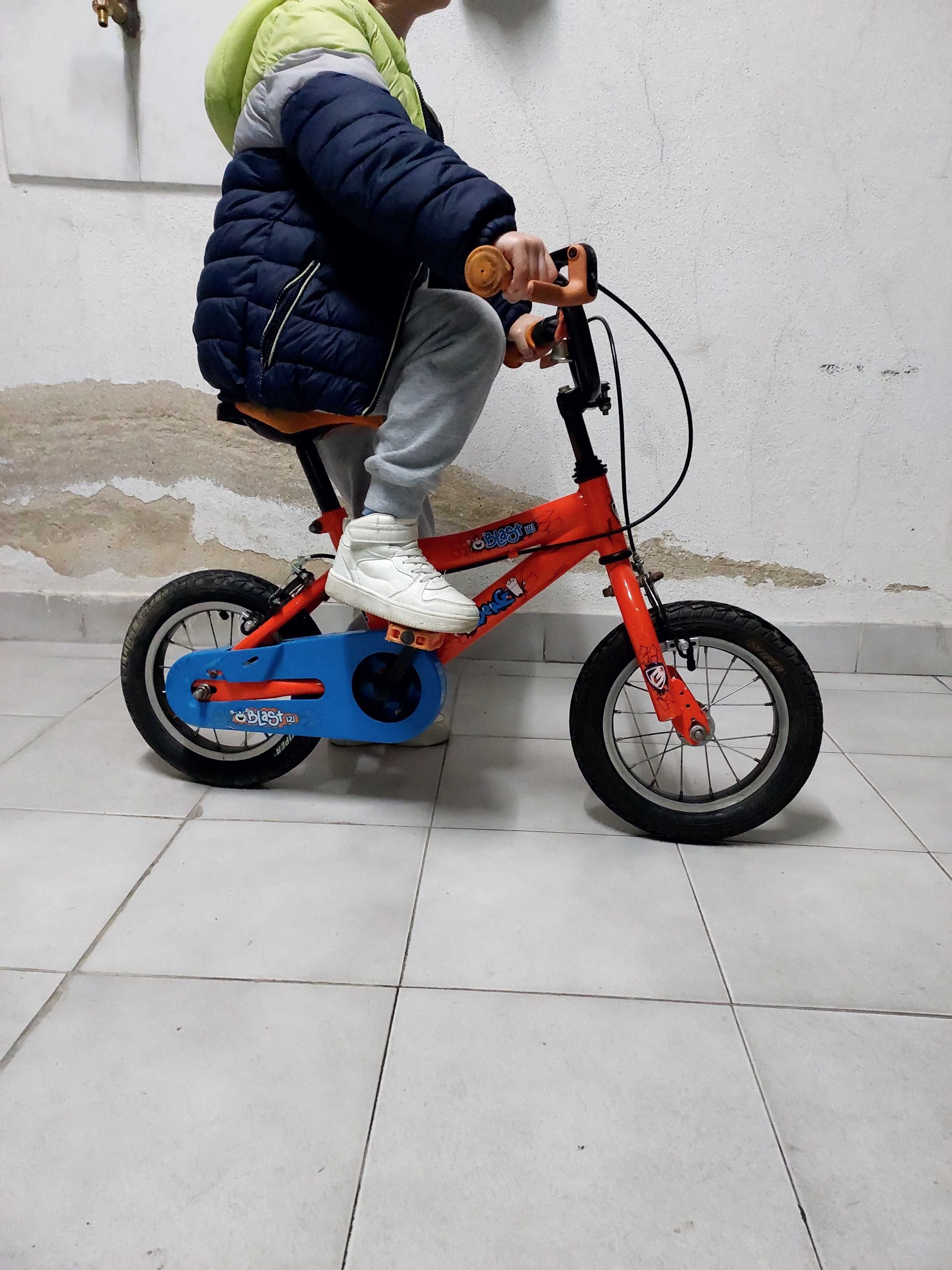 Vendo bicicletas de criança R 12 e R 16