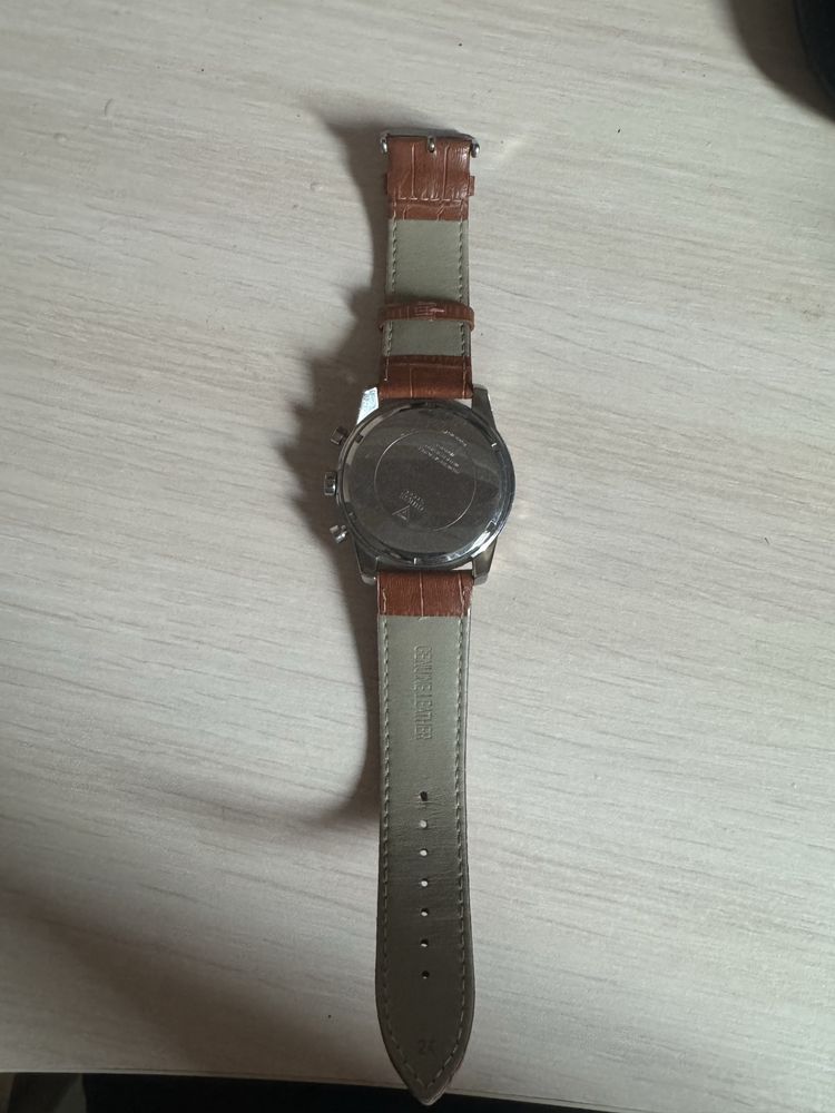 Продам часы Guess оригинал