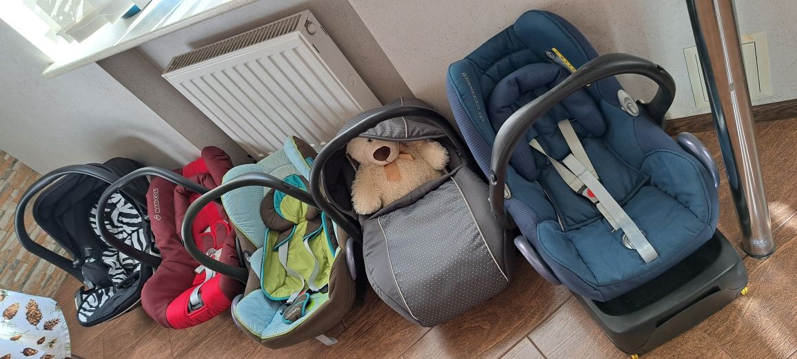 Автолюлька дитяча