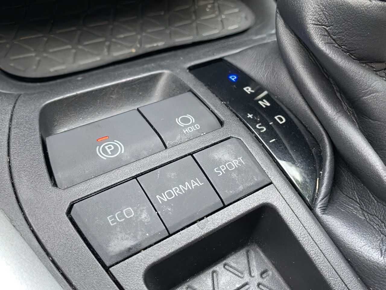 Toyota RAV4 2021
