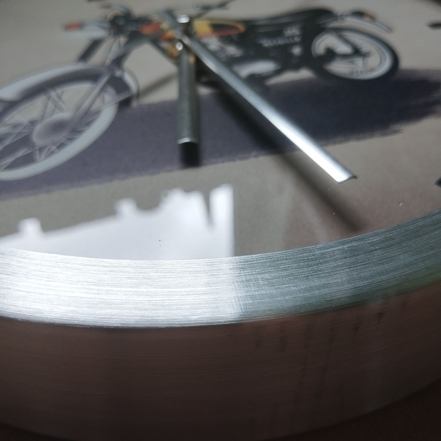 Zegar ścienny z motocyklem WSK Kobuz