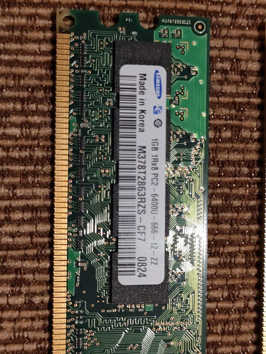 Оперативная память 1GB DDR2-800 PC2 6400. Цена за 1 шт., есть 4 шт.