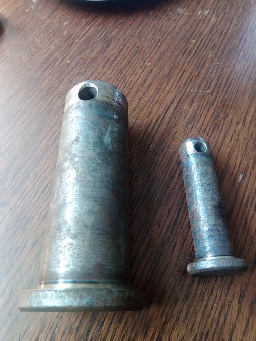 Sworzeń bolec zaczep pręt mocujący