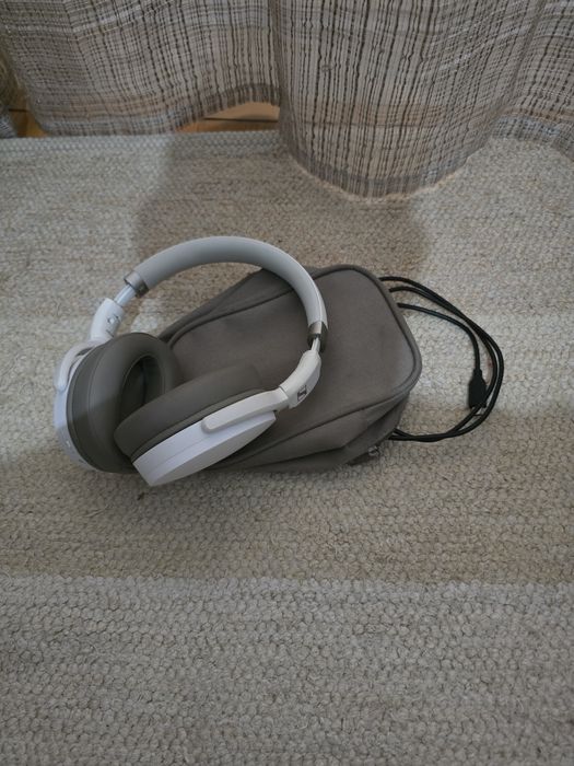 Auscultadores Noise Cancelling Bluetooth Sennheiser hd 450BT