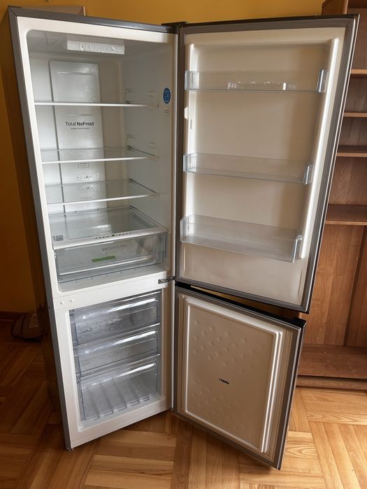 Lodowka Amica pojemność 231 l