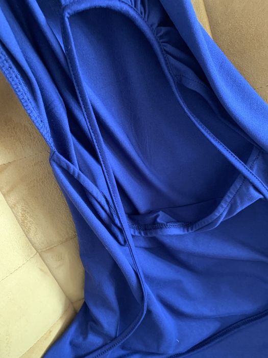 Sukienka mini granatowa na imprezę