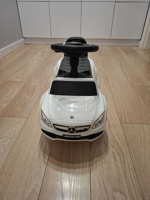 Jeździk Mercedes AMG dla dziecka