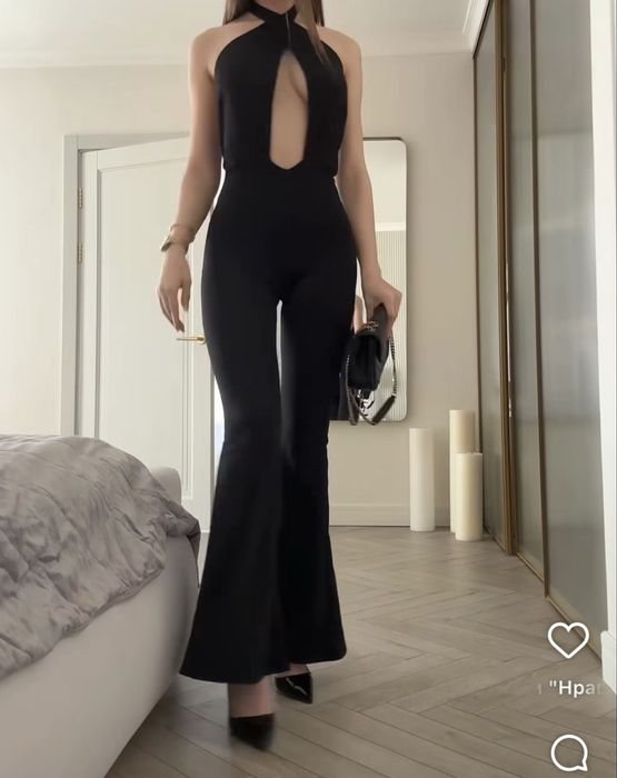 Комбенизон в черном цвете