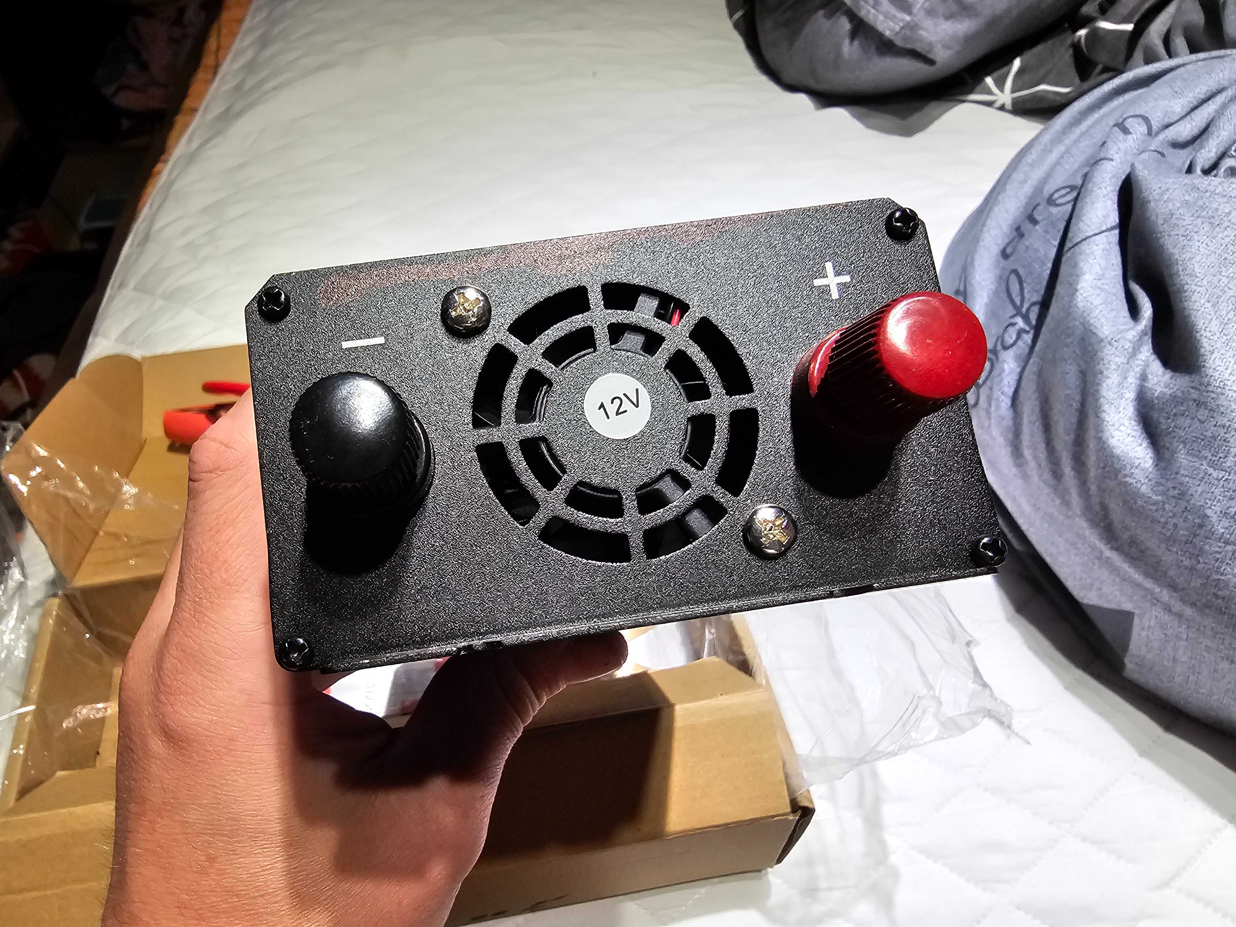 Якісний інвертор SUTU 3600W чистий синус, з кольоровим дисплеєм